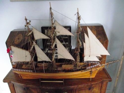 fine c1950s model of the cutty sark in case