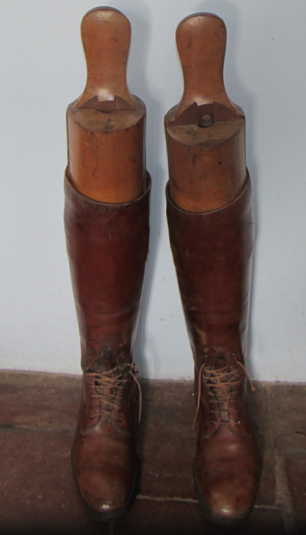 pair of moykopf burlington arcade london hunting military leather boots trees